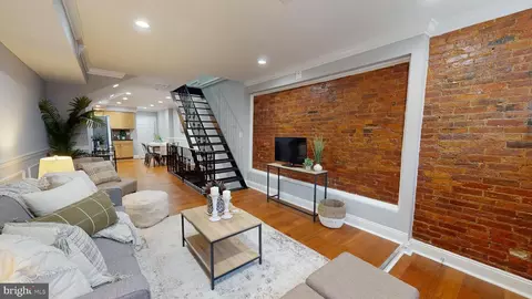 Entry Way - 633 Archer St, Baltimore, MD 21230 photo 2 of 11