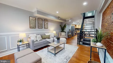 Entry Way - 633 Archer St, Baltimore, MD 21230 photo 1 of 11