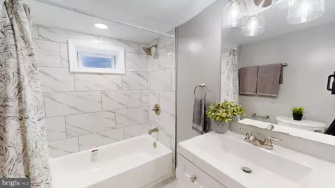 Bath - 633 Archer St, Baltimore, MD 21230 photo 1 of 1