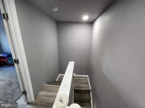 Entry Way - 333 S Mount St, Baltimore, MD 21223 photo 1 of 5