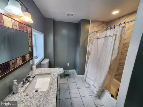 Bath - 333 S Mount St, Baltimore, MD 21223 photo 2 of 2