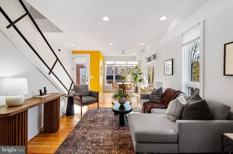 Living - 1518 Baldwin St, Baltimore, MD 21211 photo 1 of 1