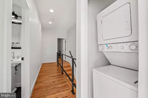 Entry Way - 1518 Baldwin St, Baltimore, MD 21211 photo 2 of 2