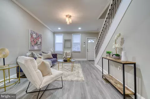 2008 N Dukeland St, Baltimore, MD 21216