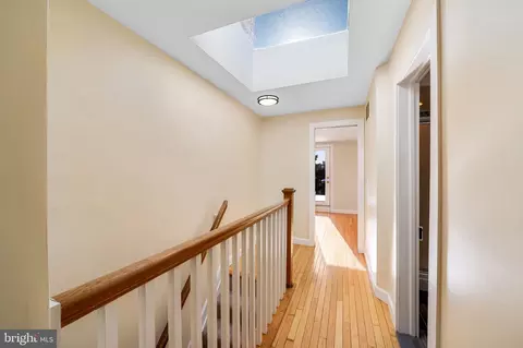 315 E Hamburg St, Baltimore, MD 21230 photo 28