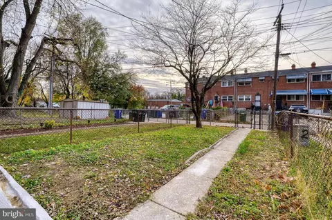 2104 Braddish Ave, Baltimore, MD 21216 photo 38