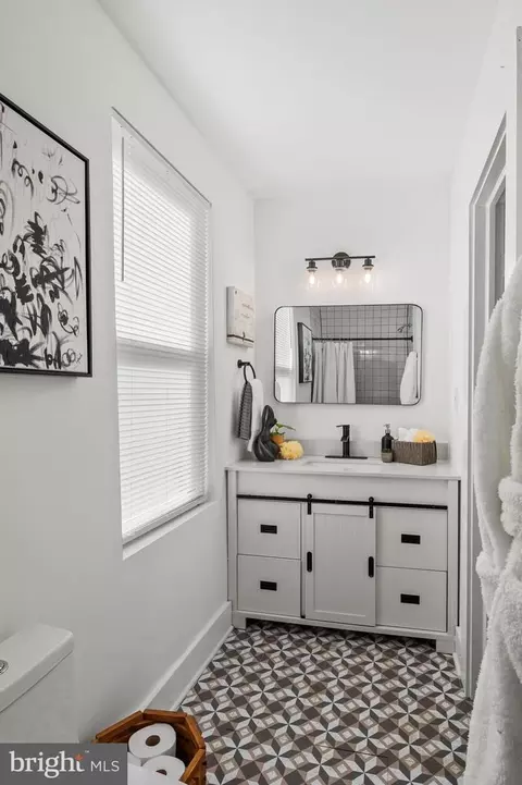 Bath - 5222 Cuthbert Ave, Baltimore, MD 21215 photo 1 of 4