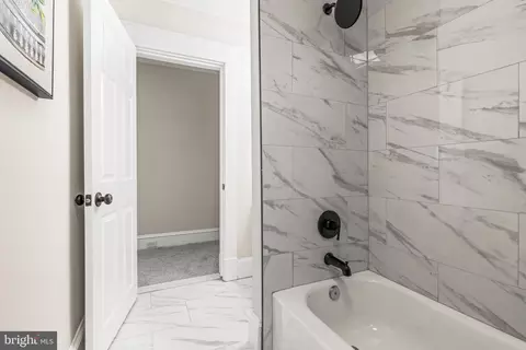 Entry Way - 4412 Wakefield Rd, Baltimore, MD 21216 photo 5 of 5