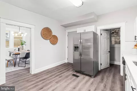 Entry Way - 4412 Wakefield Rd, Baltimore, MD 21216 photo 3 of 5