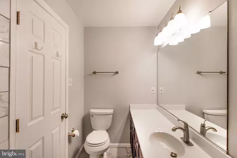 Bath - 258 Robert St, Baltimore, MD 21217 photo 6 of 8