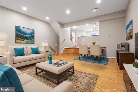 Living - 258 Robert St, Baltimore, MD 21217 photo 7 of 15
