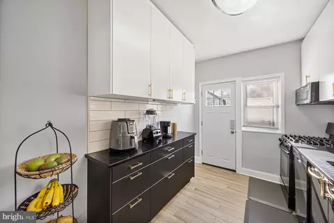 3807 Colborne Rd, Baltimore, MD 21229 photo 11