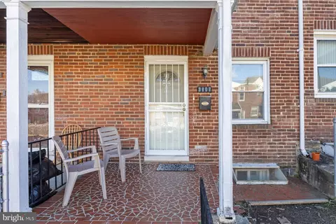 3807 Colborne Rd, Baltimore, MD 21229 photo 3