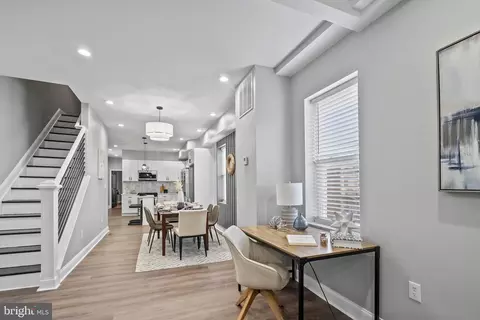 Entry Way - 3000 Windsor Ave, Baltimore, MD 21216 photo 5 of 10
