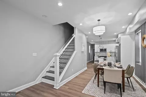 Entry Way - 3000 Windsor Ave, Baltimore, MD 21216 photo 6 of 10