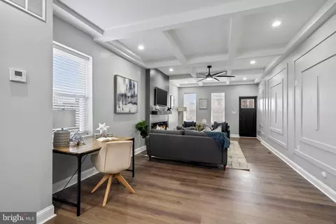 Entry Way - 3000 Windsor Ave, Baltimore, MD 21216 photo 2 of 10