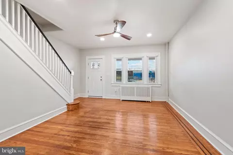 Living - 3322 Chesterfield Ave, Baltimore, MD 21213 photo 1 of 7