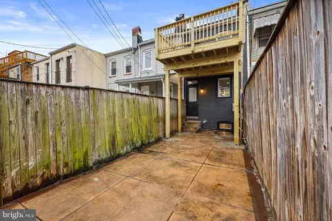 Exterior - 127 N Decker Ave N, Baltimore, MD 21224 photo 3 of 4