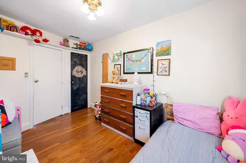 Bedroom - 5726 Ranny Rd, Baltimore, MD 21209 photo 5 of 7