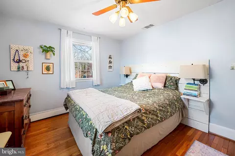 Bedroom - 5726 Ranny Rd, Baltimore, MD 21209 photo 1 of 7