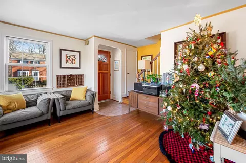 Entry Way - 5726 Ranny Rd, Baltimore, MD 21209 photo 1 of 1