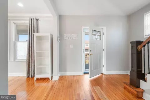 Entry Way - 5305 Nuth Ave, Baltimore, MD 21206 photo 2 of 11