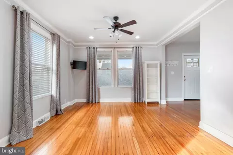 Living - 5305 Nuth Ave, Baltimore, MD 21206 photo 3 of 4