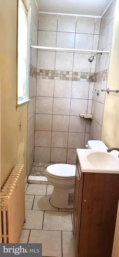 Bath - 4414 Frederick Ave, Baltimore, MD 21229 photo 1 of 2