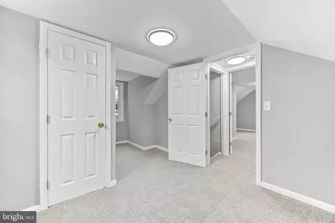 Entry Way - 4916 Frankford Ave, Baltimore, MD 21206 photo 10 of 11