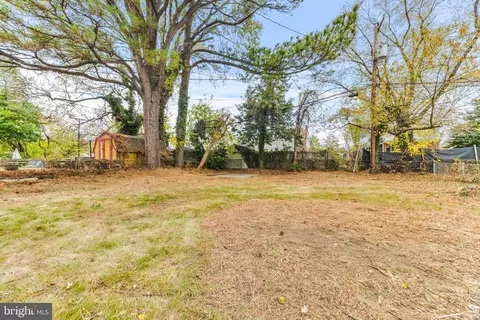 Exterior - 4916 Frankford Ave, Baltimore, MD 21206 photo 4 of 8