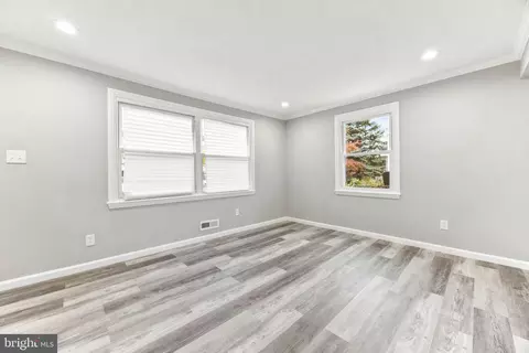 Living - 4916 Frankford Ave, Baltimore, MD 21206 photo 1 of 1