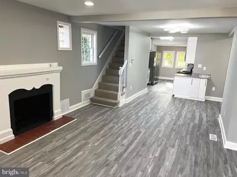 Living - 4701 Renwick Ave, Baltimore, MD 21206 photo 2 of 4