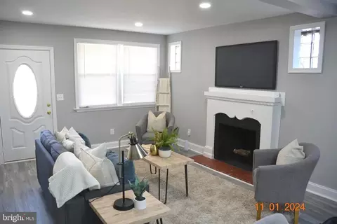 Living - 4701 Renwick Ave, Baltimore, MD 21206 photo 1 of 4
