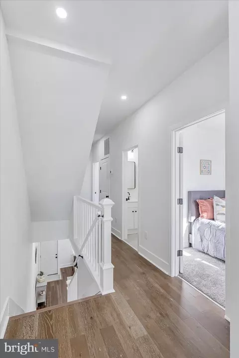 707 E 22nd St, Baltimore, MD 21218 photo 32