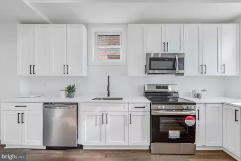 707 E 22nd St, Baltimore, MD 21218 photo 10