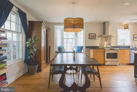 Dining - 503 Wingate Rd, Baltimore, MD 21210 photo 1 of 3