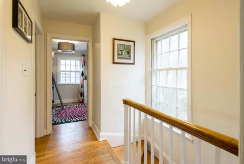 Entry Way - 503 Wingate Rd, Baltimore, MD 21210 photo 2 of 2