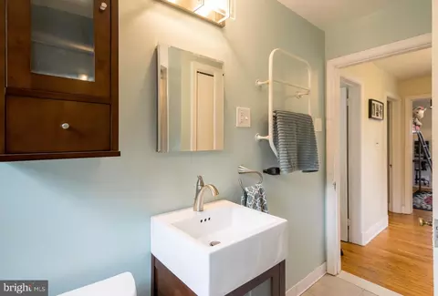 Bath - 503 Wingate Rd, Baltimore, MD 21210 photo 2 of 3