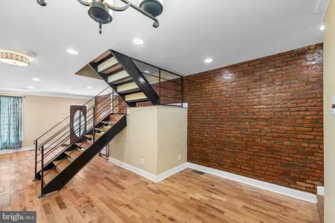 Entry Way - 1218 N Bond St, Baltimore, MD 21213 photo 2 of 5