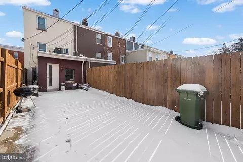 Exterior - 1218 N Bond St, Baltimore, MD 21213 photo 5 of 6