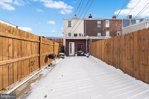 Exterior - 1218 N Bond St, Baltimore, MD 21213 photo 2 of 6