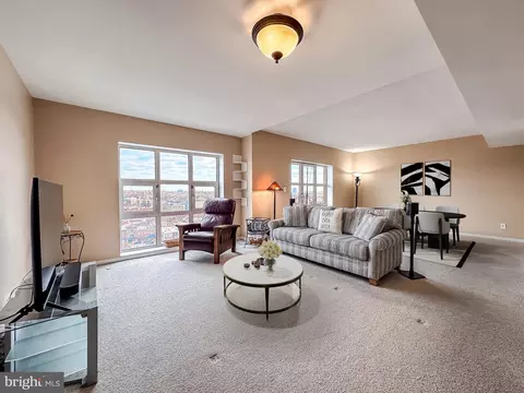 250 President St #1103, Baltimore, MD 21202