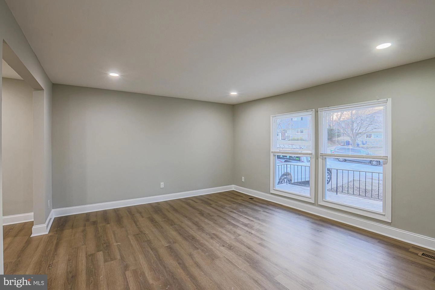 5919 Simmonds Ave, Baltimore, MD 21215 photo 4