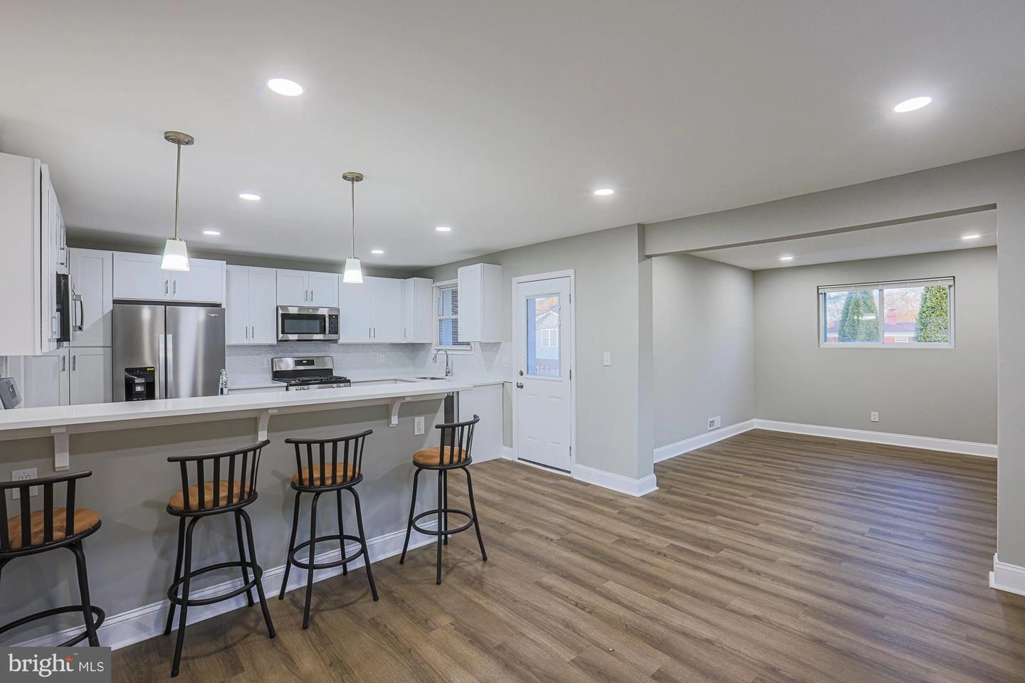 5919 Simmonds Ave, Baltimore, MD 21215 photo 7