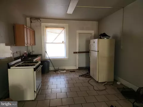 2044 Harlem Ave, Baltimore, MD 21217 photo 11