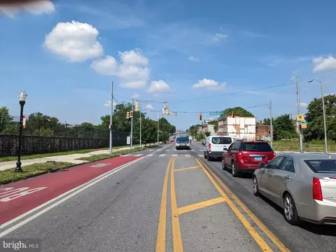 812 E North Ave, Baltimore, MD 21202 photo 3