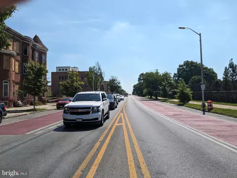 812 E North Ave, Baltimore, MD 21202 photo 4