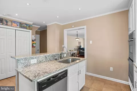 Kitchen - 3604 Hineline Ave, Baltimore, MD 21229 photo 4 of 5