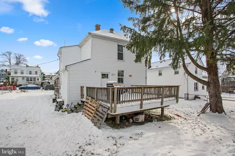 Exterior - 3604 Hineline Ave, Baltimore, MD 21229 photo 5 of 10