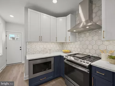 Kitchen - 1214 Hull St, Baltimore, MD 21230 photo 2 of 3